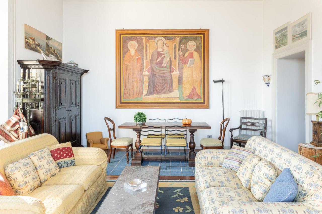 Villa Niobe - Exclusive Lakefront Apartment With Private Beach Stresa Exterior photo