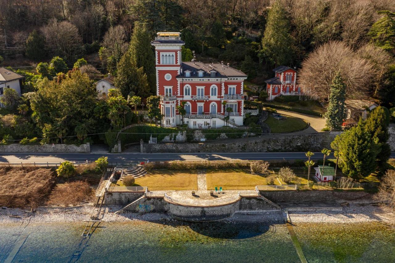 Villa Niobe - Exclusive Lakefront Apartment With Private Beach Stresa Exterior photo